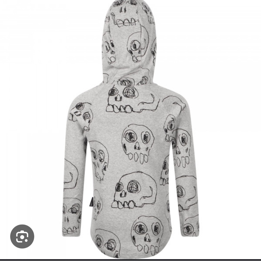 NUNUNU Scribbled Skulls Print Ninja Shirt in Grey
